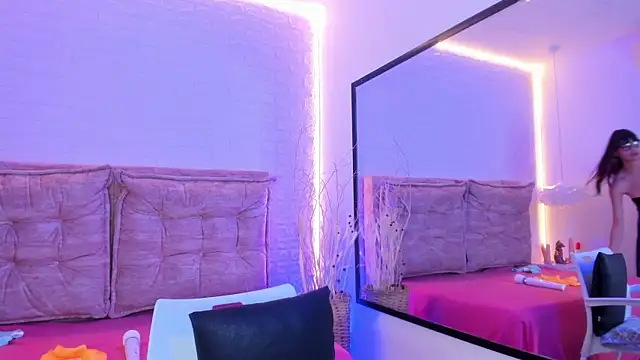 Salome rouse1 online show from December 3, 5:37 pm