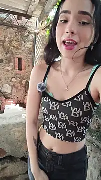 sweet outdoor charm online show from April 24, 3:37 pm