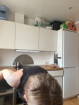 Hr Fru Olsen online show from October 5, 1:16 pm