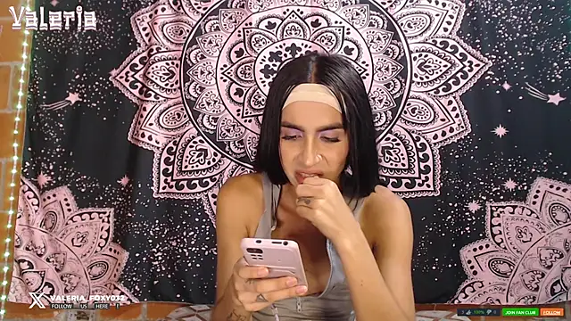 Snapshot of liissa_0 chatting on September 19, 3:05 am liissa 0 online show from September 19, 3:05 am