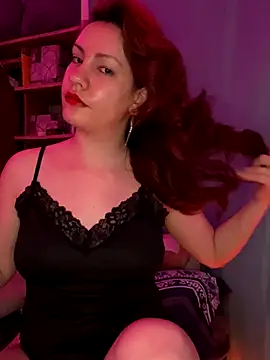 Snapshot of Nina-Chick777 chatting on September 23, 3:48 am Nina-Chick777 online show from September 23, 3:48 am