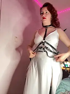 Snapshot of Nina-Chick777 chatting on October 14, 8:28 am Nina-Chick777 online show from October 14, 8:28 am