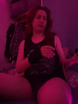 Snapshot of Nina-Chick777 chatting on October 16, 5:32 am Nina-Chick777 online show from October 16, 5:32 am