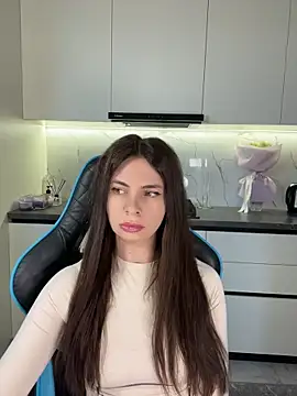 CurlyLara online show from April 24, 6:38 am