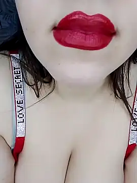 Snapshot of sexy-mariya chatting on October 18, 9:49 pm sexy-mariya online show from October 18, 9:49 pm