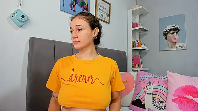 naughtyloverss online show from June 18, 3:28 pm