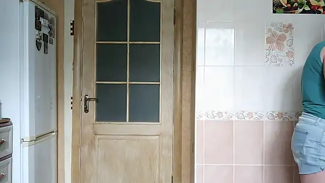 Ettie Tonia online show from September 27, 11:39 am