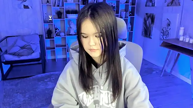 Elainebeness online show from October 21, 7:29 pm