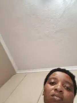 thicktash online show from April 25, 7:44 am