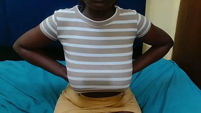 MilkyTitties online show from April 6, 4:46 am