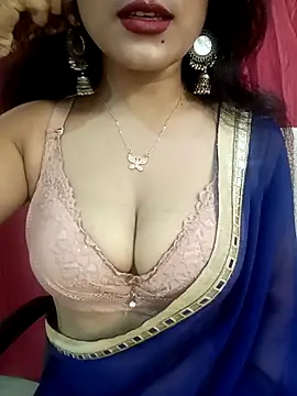 Stripy Doll online show from September 9, 5:24 pm