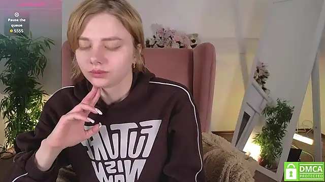 MirraBellanta online show from April 22, 12:07 am