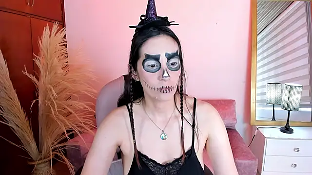 Nami sunny online show from October 7, 7:51 pm