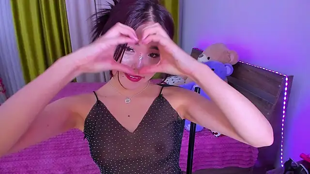 Dollyaa online show from September 18, 1:20 pm