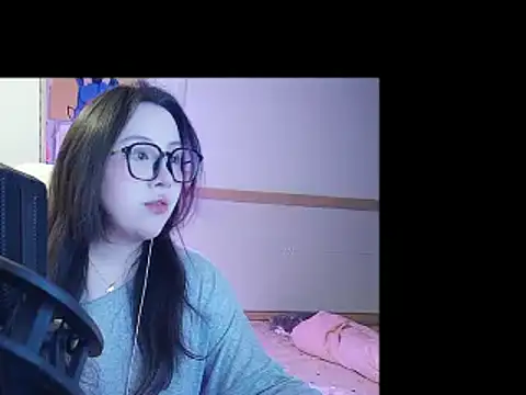 lih218866 online show from March 10, 2:43 pm