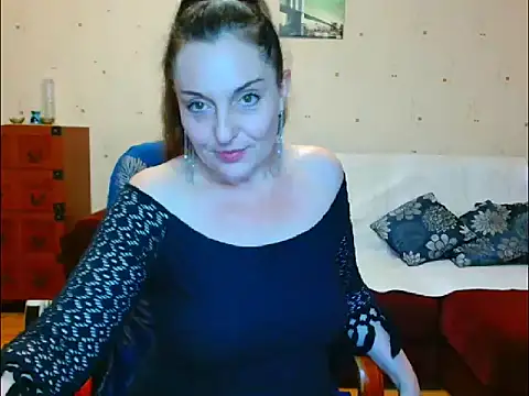 Alice3694 online show from February 11, 6:04 am