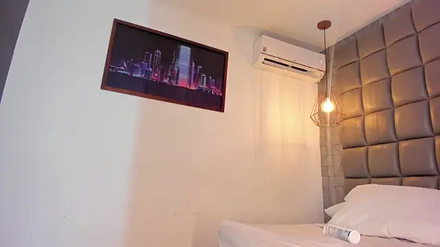 mile uribe online show from September 10, 4:34 am