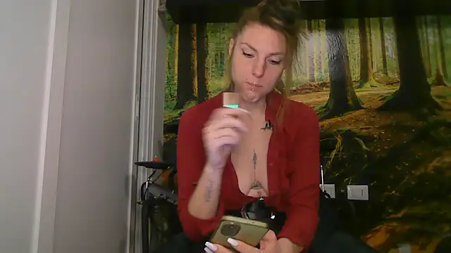 Feli blue online show from December 18, 9:25 am