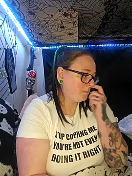 Bunny Cummings online show from November 20, 11:28 pm