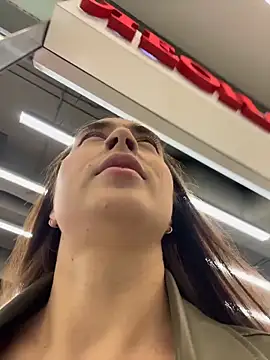 Holly Play online show from April 8, 12:07 pm