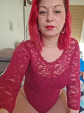 Chaudesquirt online show from November 22, 2:20 pm