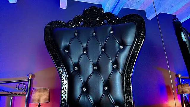 MelaniaKnauss online show from April 23, 8:33 pm