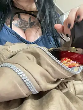 eva sexx69 online show from April 21, 12:01 pm