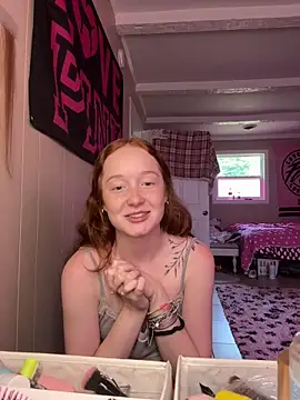 gingerbabe18 online show from June 13, 7:00 pm