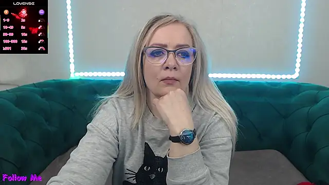 IvanaCharm online show from April 25, 3:42 am