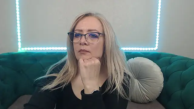 IvanaCharm online show from April 23, 3:47 am