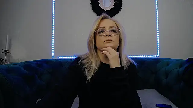 IvanaCharm online show from November 27, 4:26 am