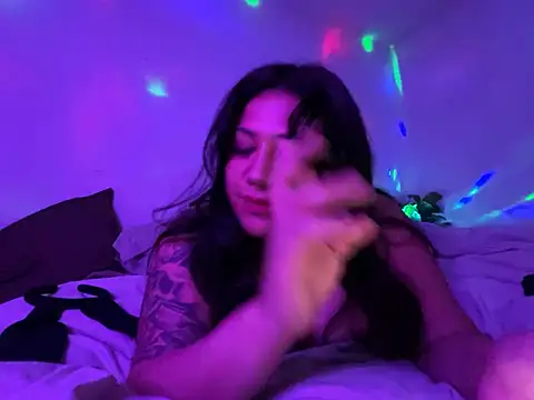 Phoenixcalixo online show from April 26, 8:23 am