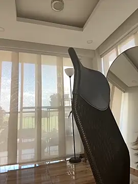 nicollefiorett online show from September 9, 9:36 pm