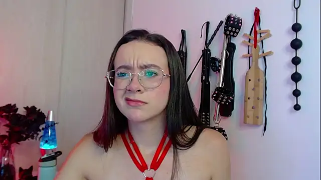 Alisson Beckett online show from April 22, 7:11 pm