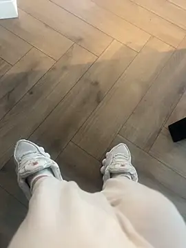 FeetVibe online show from October 18, 7:22 am