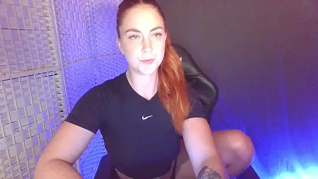 Snapshot of KayleyxEmily chatting on October 15, 8:11 pm KayleyxEmily online show from October 15, 8:11 pm