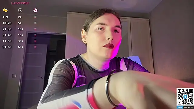 Maria Bowie online show from March 10, 7:01 am