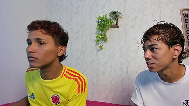 boys yourparty online show from April 24, 1:08 am