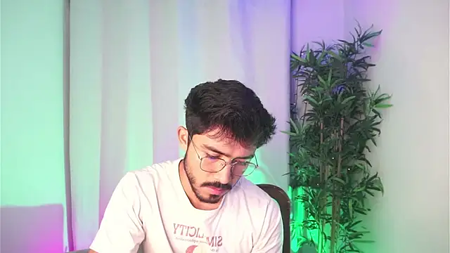 dam0n fr0st online show from April 21, 1:42 am