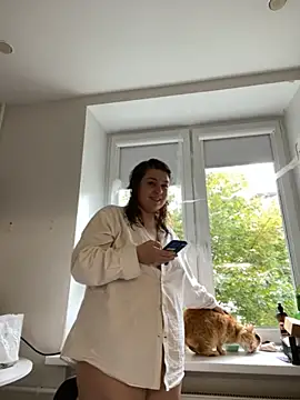 SuzieMurray online show from October 4, 11:16 am