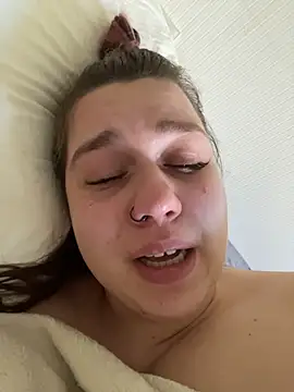 SuzieMurray online show from October 8, 1:04 pm