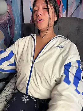 Im Little online show from April 22, 2:19 am