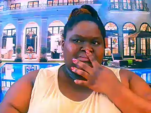 EbonyHotBuns online show from April 25, 1:41 pm