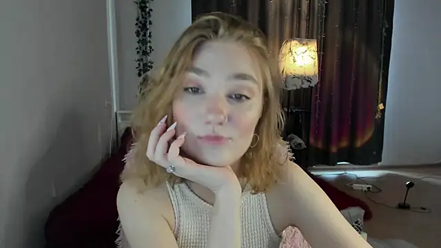 ReddHotPipper online show from September 9, 2:11 am