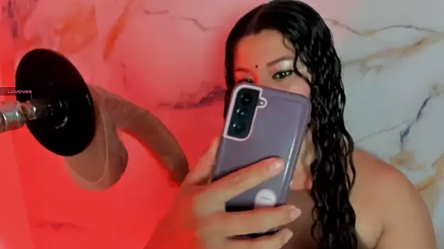 hade cute online show from April 13, 3:24 pm