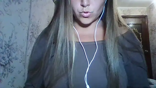 Evasapples online show from July 17, 8:34 pm