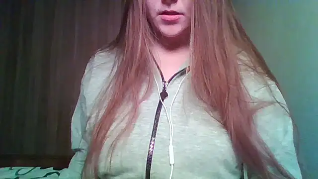 Evasapples online show from April 26, 9:45 pm