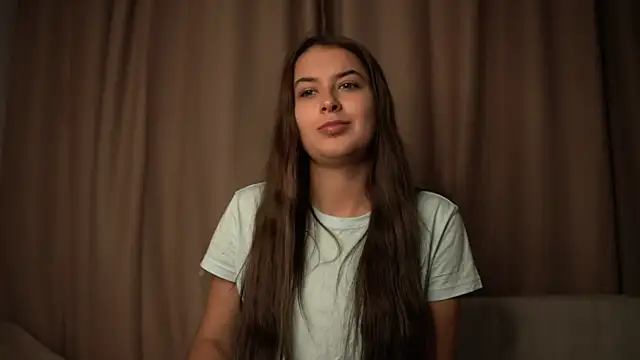 elisa moon online show from October 20, 3:37 pm