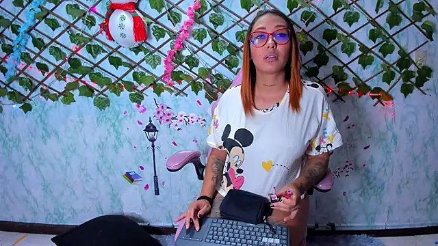 Pamesmith online show from December 17, 3:44 am