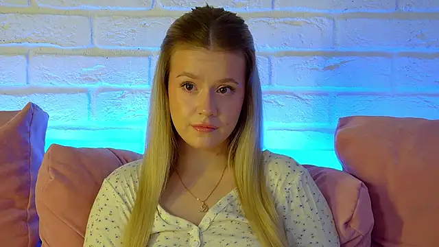 MilanaBalmain online show from April 24, 4:26 am